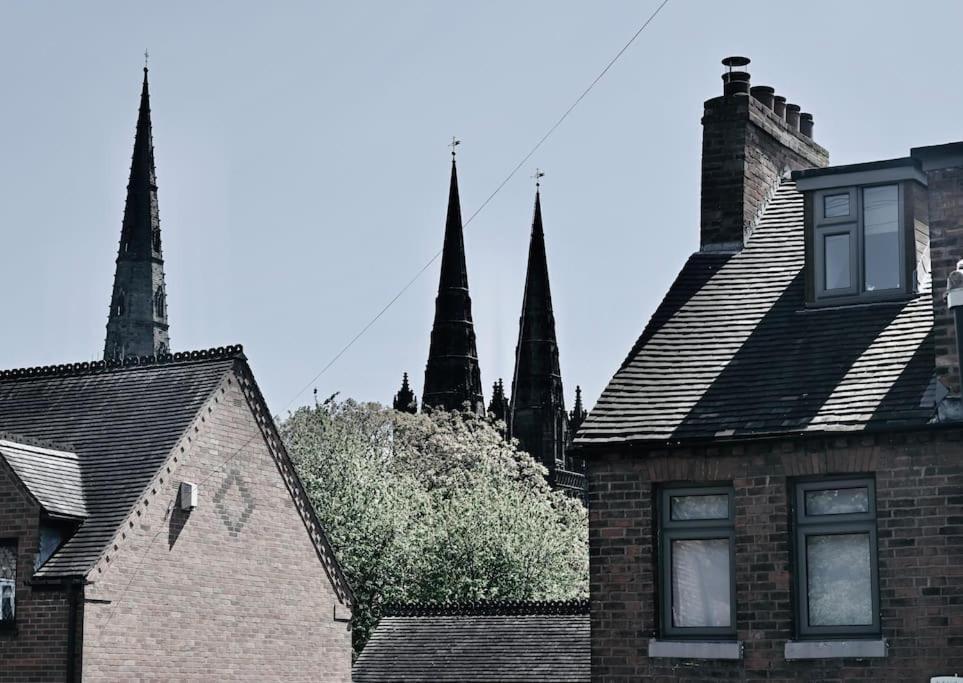 Gaia Villa Личфийлд Екстериор снимка